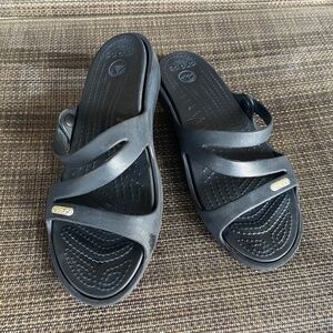 CROCS Wedge Patricia Sandal Black. Size 7.